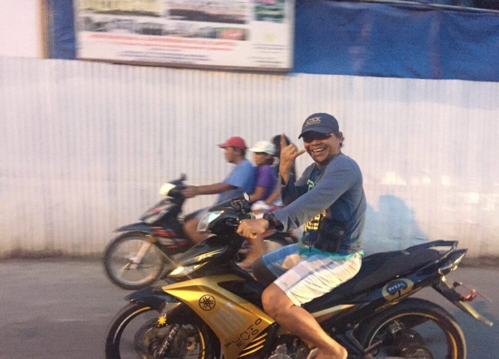 Podróż? Czy tam jest bezpiecznie? 13 motocyklista na filipinach