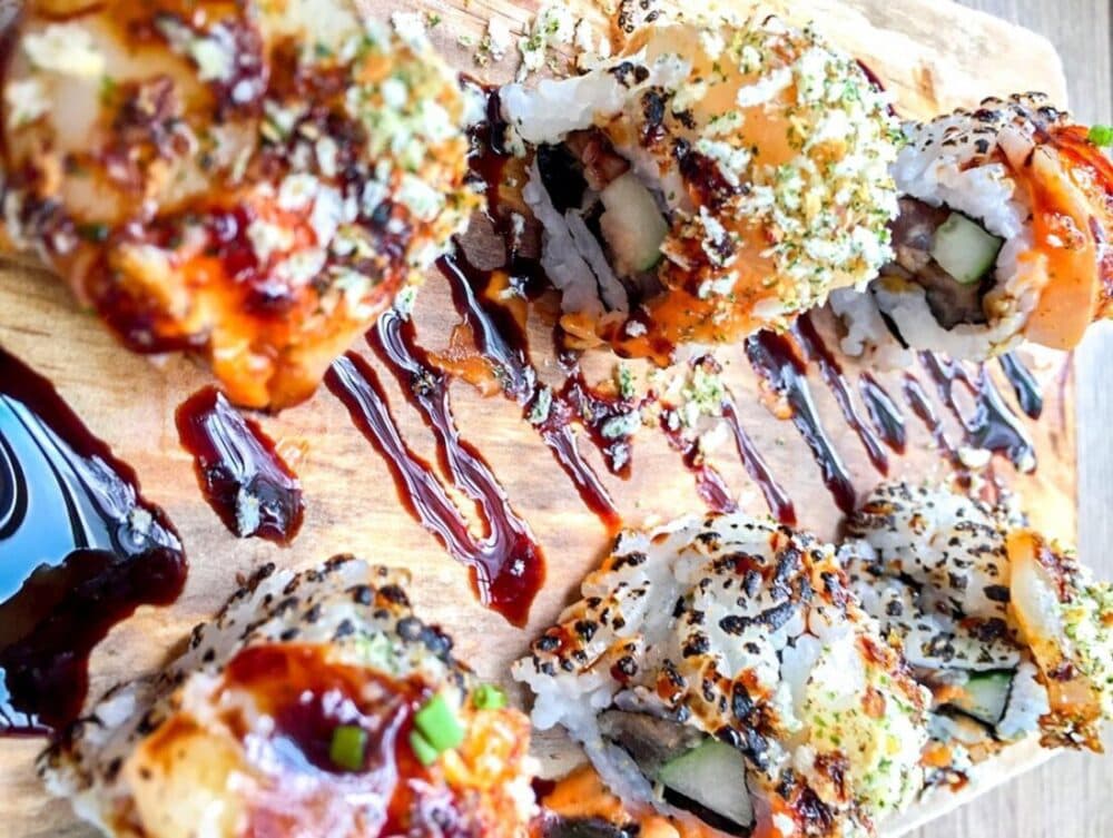 TOP 10 dań na Filipinach, których warto spróbować 33 sushi w manili