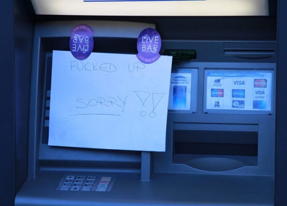 Podróż? Czy tam jest bezpiecznie? 14 bankomat w grecji