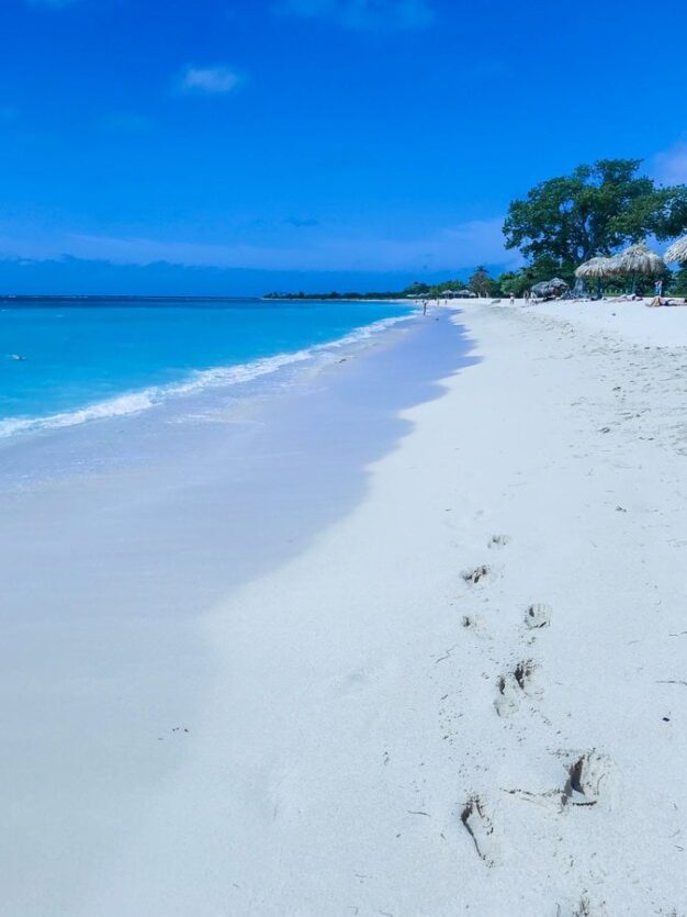 TOP 10 - najpiękniejsze plaże - ranking Szalonych Walizek 13 najpiękniejsze plaże