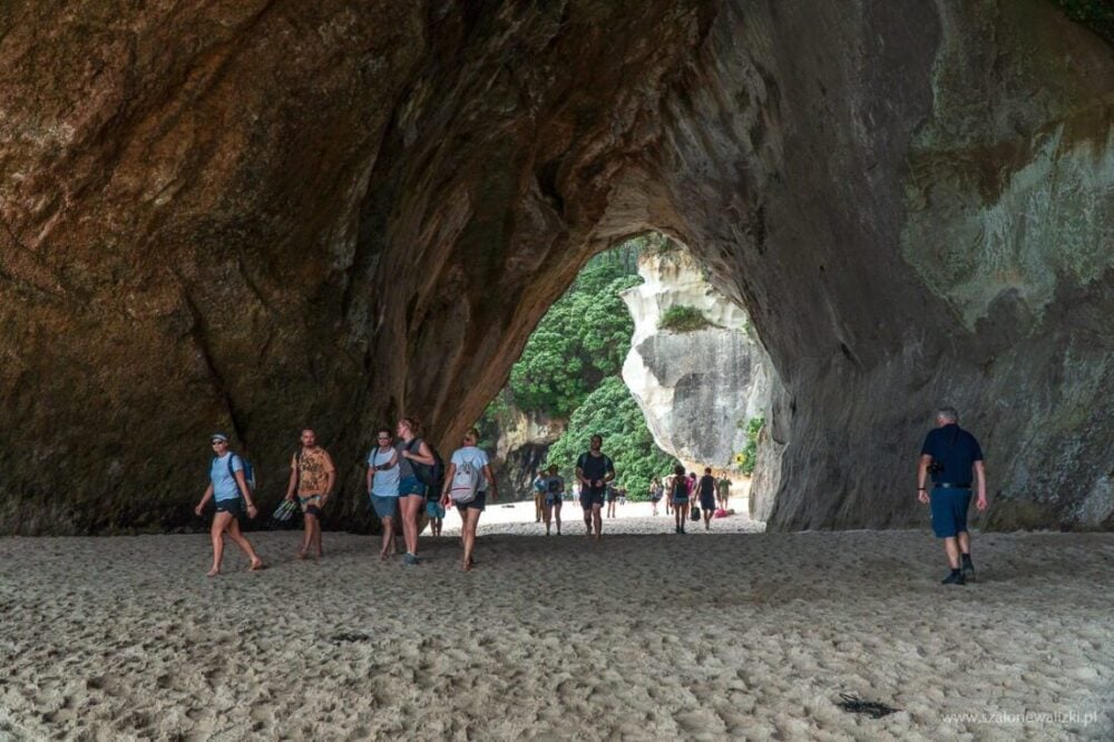 Cathedral Cove - Nowa Zelandia - magiczne okno Półwyspu Coromandel 8 cathedral cove - nowa zelandia