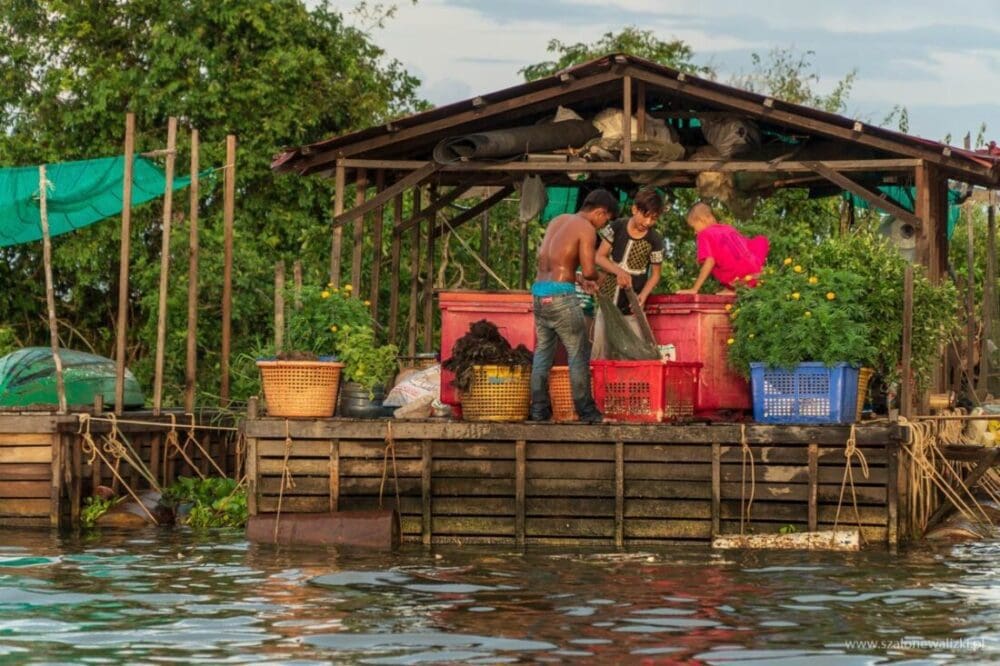 tonle sap w kambodży