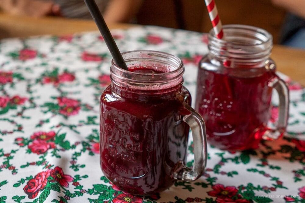 Osada Średniowieczna w Hucie Szklanej czyli co zobaczyć w okolicach Świętego Krzyża 67 naturalny sok wiśniowy