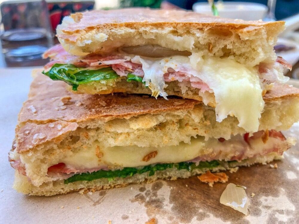 zapiekana focaccia