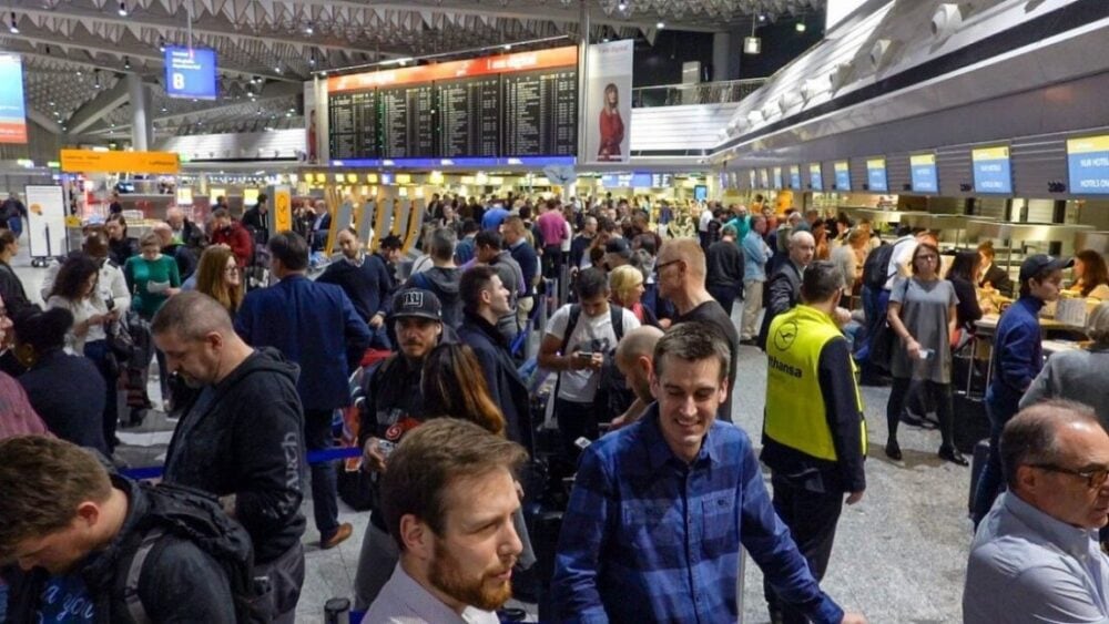 Strajk linii lotniczej. Praktyczny poradnik co robić gdy Cię zaskoczy. 26 strajk lufthansy