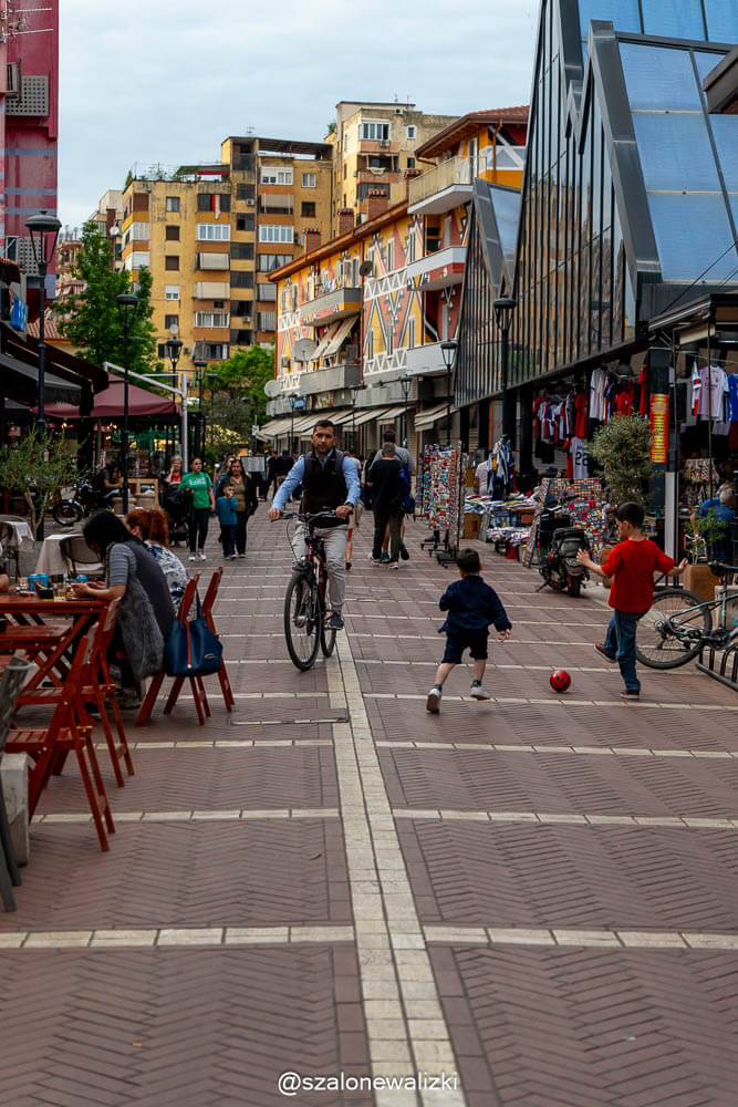 Tirana w 1 dzień: gotowy plan zwiedzania + mapa i koszty (2026) 46 tirana